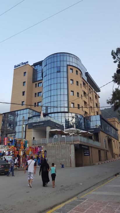 Hotel Raya Tichy Екстериор снимка
