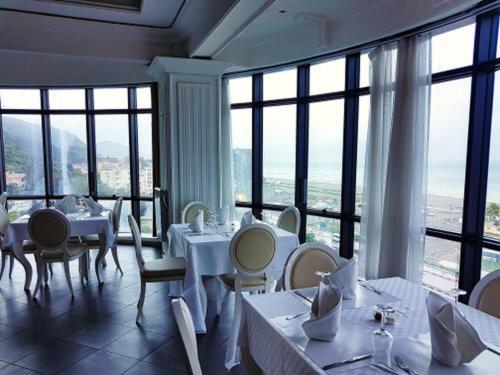 Hotel Raya Tichy Екстериор снимка